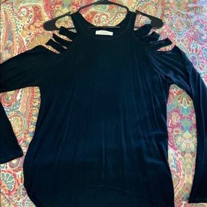 Elan cut out shoulder top